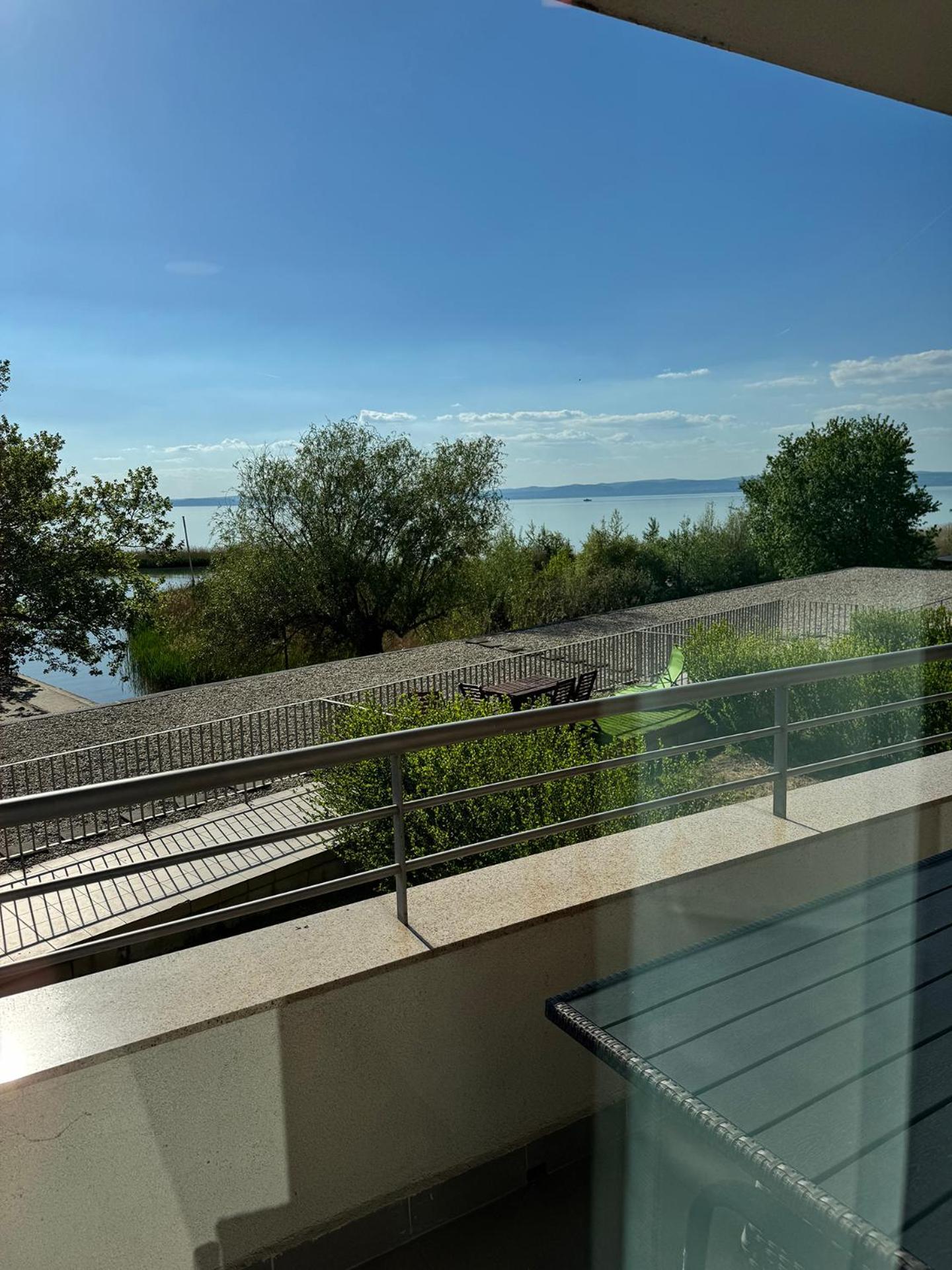Club218 Holiday Apartman Siofok Exterior photo
